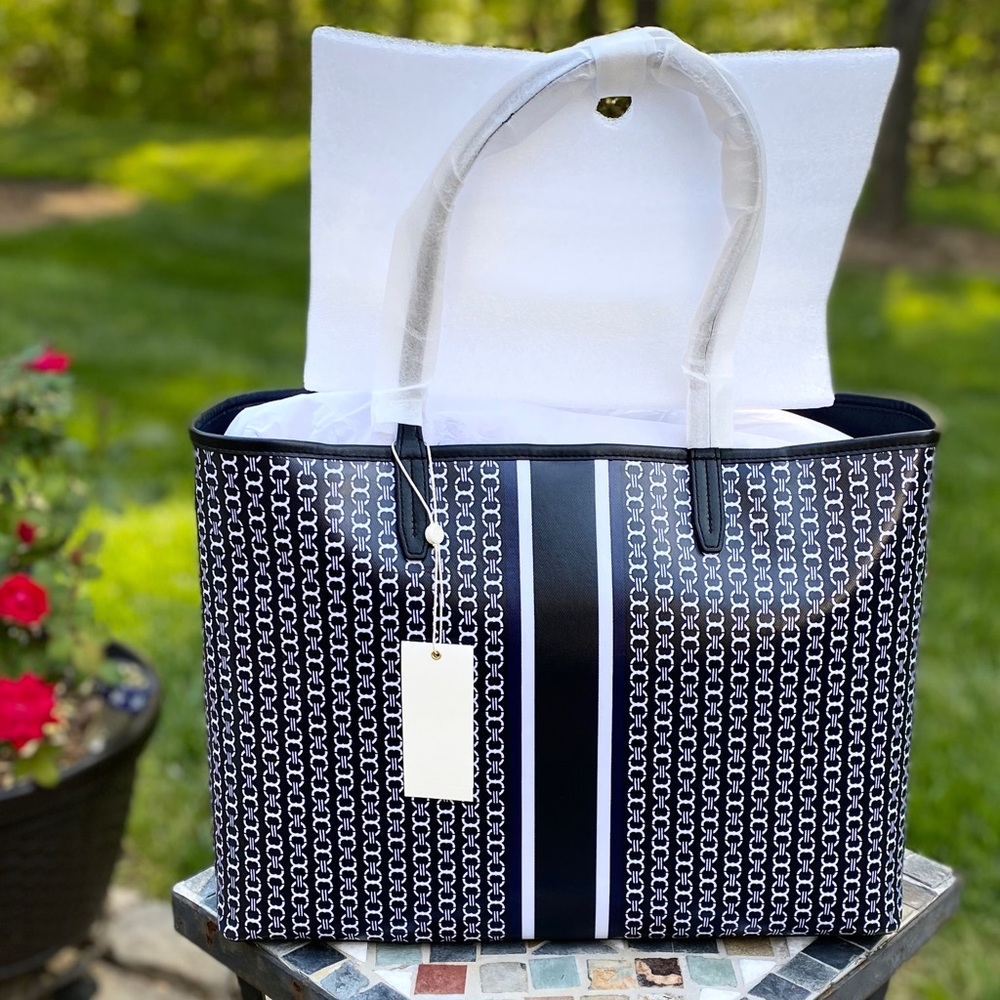 {firm} • Tory Burch Gemini Link Coated Canvas Tote - Picture 5 of 8